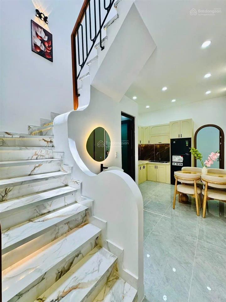 Bán nhà phường 11 gò vấp  37,2m2  3pn  hẻm thông  nhà đẹp nội thất cao cấp 4,8 tỷ