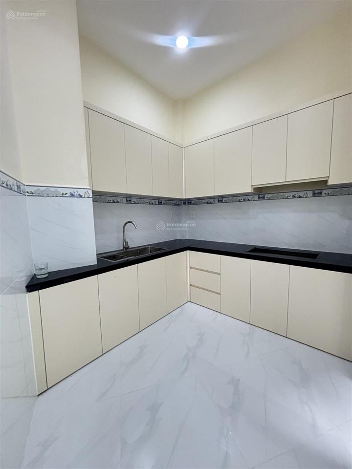 Nhà đường 13 thủ đức | 64m 2 tầng 3pn 2wc  có pn trệt | chỉ 4 tỷ nhỉnh