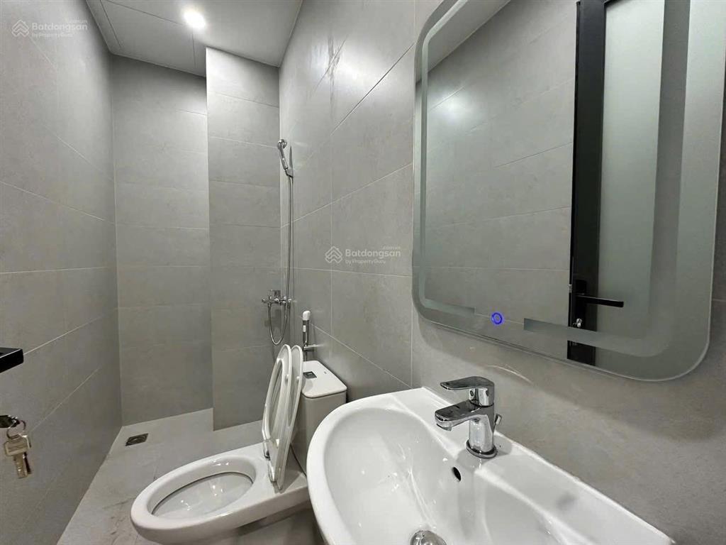 Studio ban công full nội thất trống sẵn cho thuê