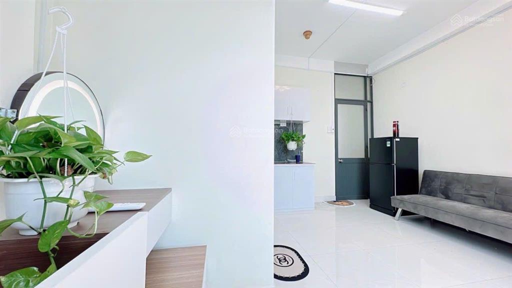 Cho thuê căn hộ cửa sổ lớn  thang máy, bảo vệ  gần đh hồng bàng, hutech, ngã 4 hx   0366 197 ***