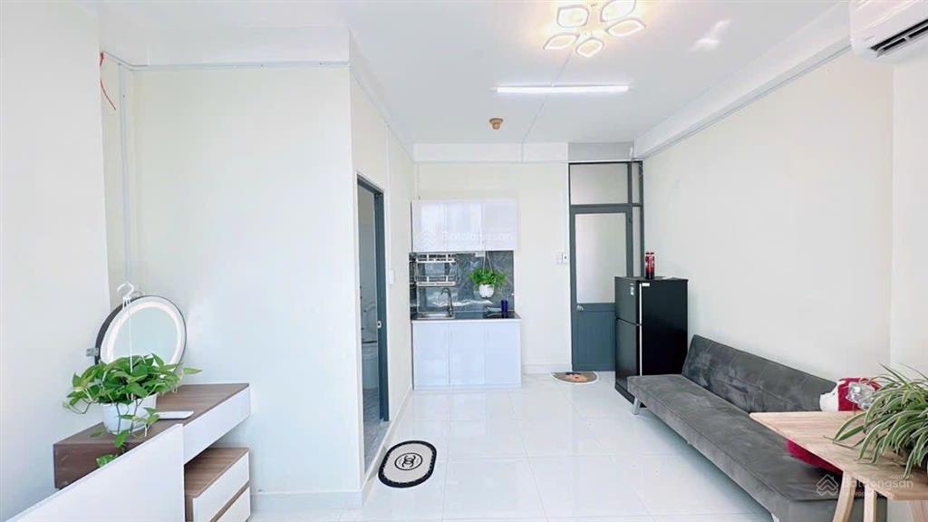 Cho thuê căn hộ cửa sổ lớn  thang máy, bảo vệ  gần đh hồng bàng, hutech, ngã 4 hx   0366 197 ***