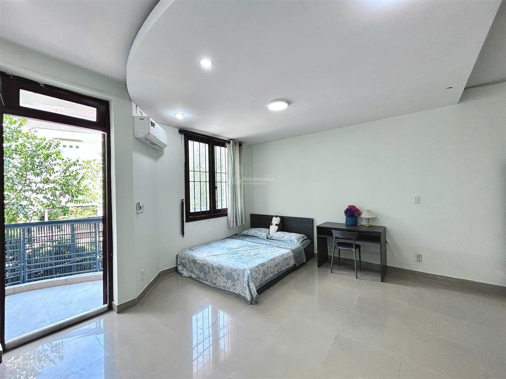 Cho thuê phòng giá tốt  full nt ban công  gần đh ngoại thương (ftu), gtvt, hutech  0366 197 ***