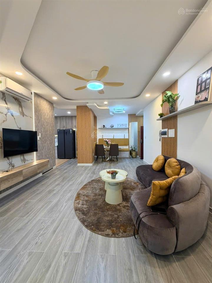 Cần bán căn hộ sky garden 1  trung tâm phú mỹ hưng (nhà mới 100%)