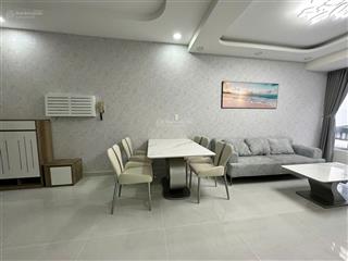 Cần bán gấp căn hộ sky garden 1  trung tâm phú mỹ hưng