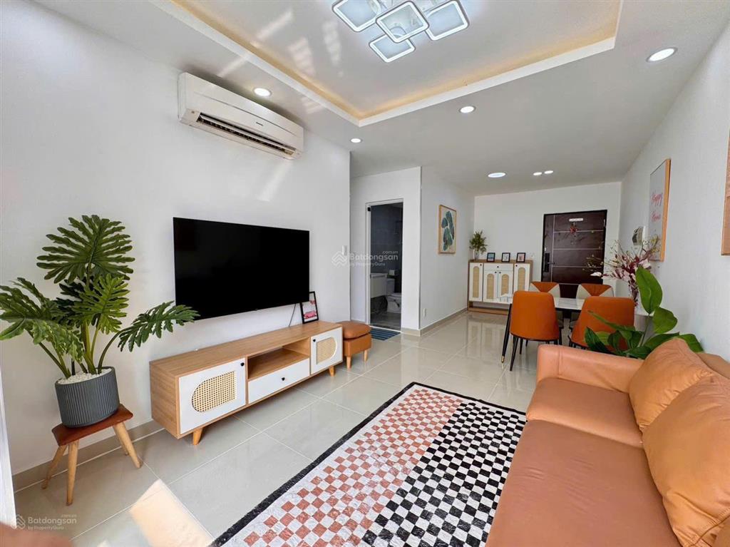 Cần bán căn hộ 3 phòng ngủ, sky garden 3, trung tâm phú mỹ hưng