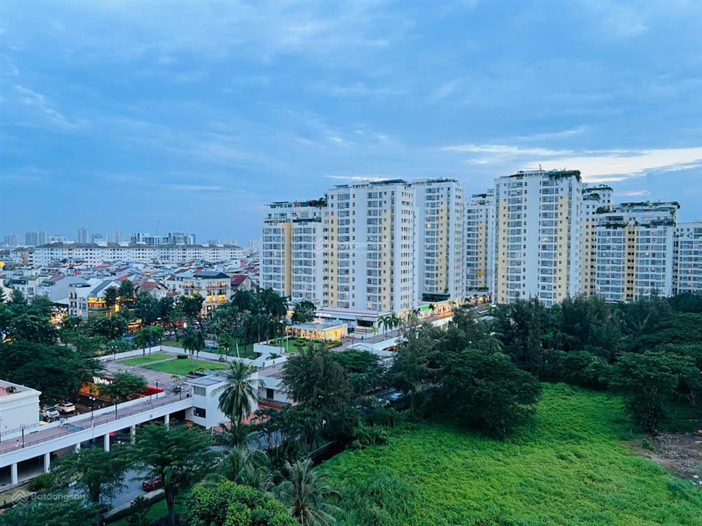 Bán gấp căn góc sky garden 3, trung tâm phú mỹ hưng, quận 7
