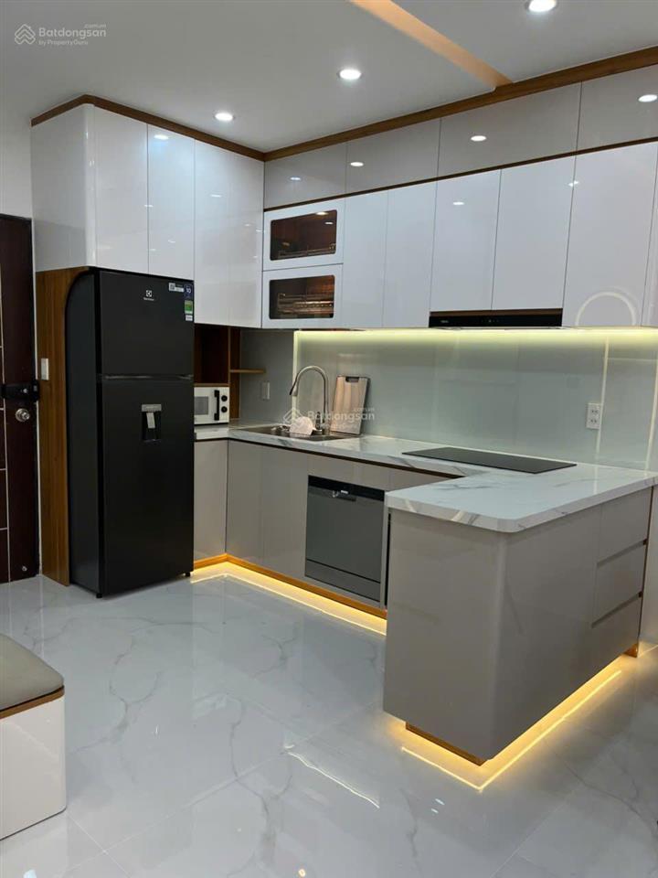 Chính chủ bán căn hộ sky garden 3, trung tâm phú mỹ hưng, nhà mới 100% (view hồ bơi thoáng mát)