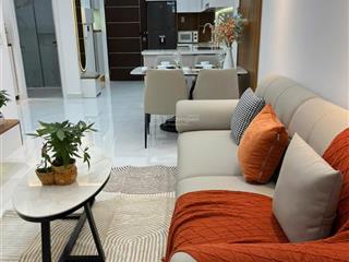 Chính chủ bán căn hộ sky garden 3, trung tâm phú mỹ hưng, nhà mới 100% (view hồ bơi thoáng mát)