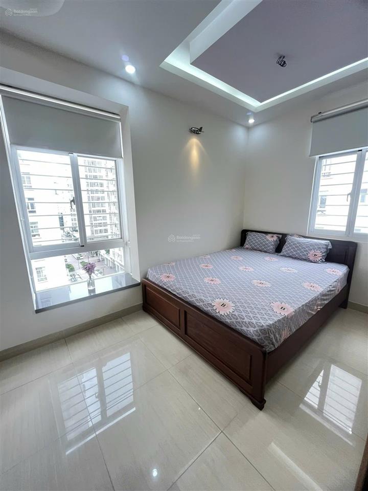Kẹt tiền cần bán gấp căn góc sky garden 3, phú mỹ hưng