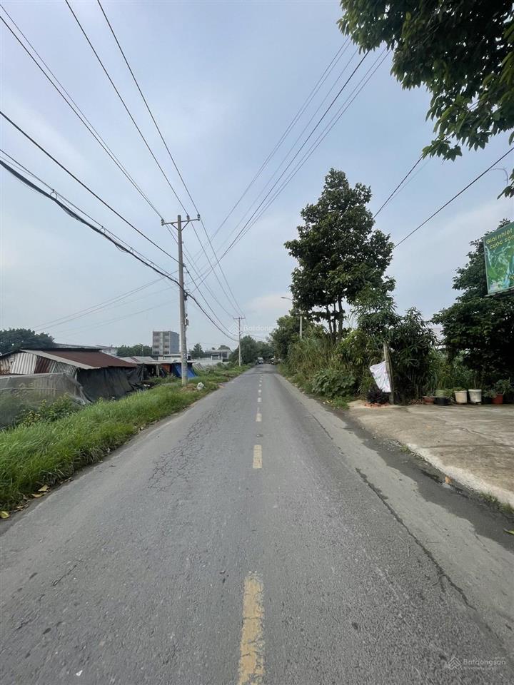 Gần ngã ba giồng  1/ dương công khi  12x61m