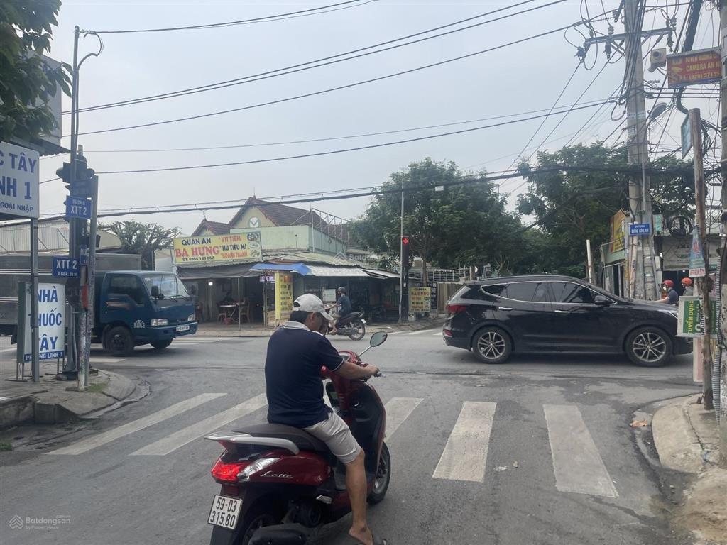 Gần ngã ba giồng  1/ dương công khi  12x61m