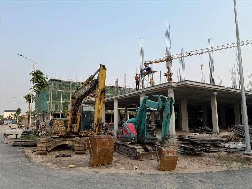 Giá 9 tỷ căn xẻ khe 2 mặt thoáng, view đẹp, kinh doanh được ngay! căn n316 new star