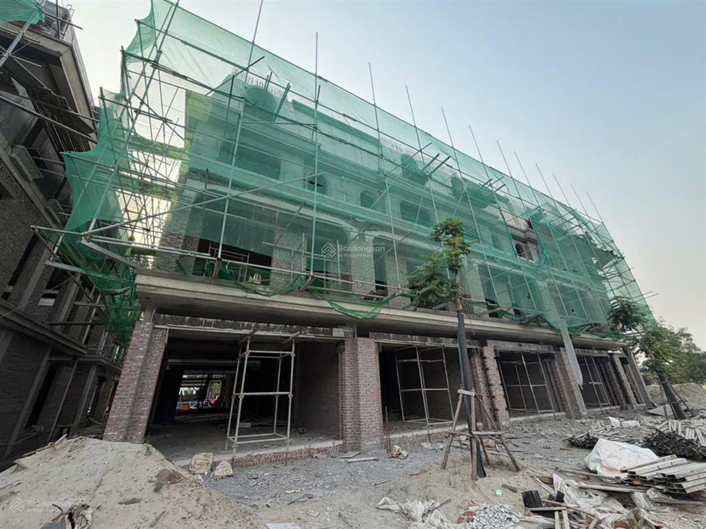 Giá 9 tỷ căn xẻ khe 2 mặt thoáng, view đẹp, kinh doanh được ngay! căn n316 new star