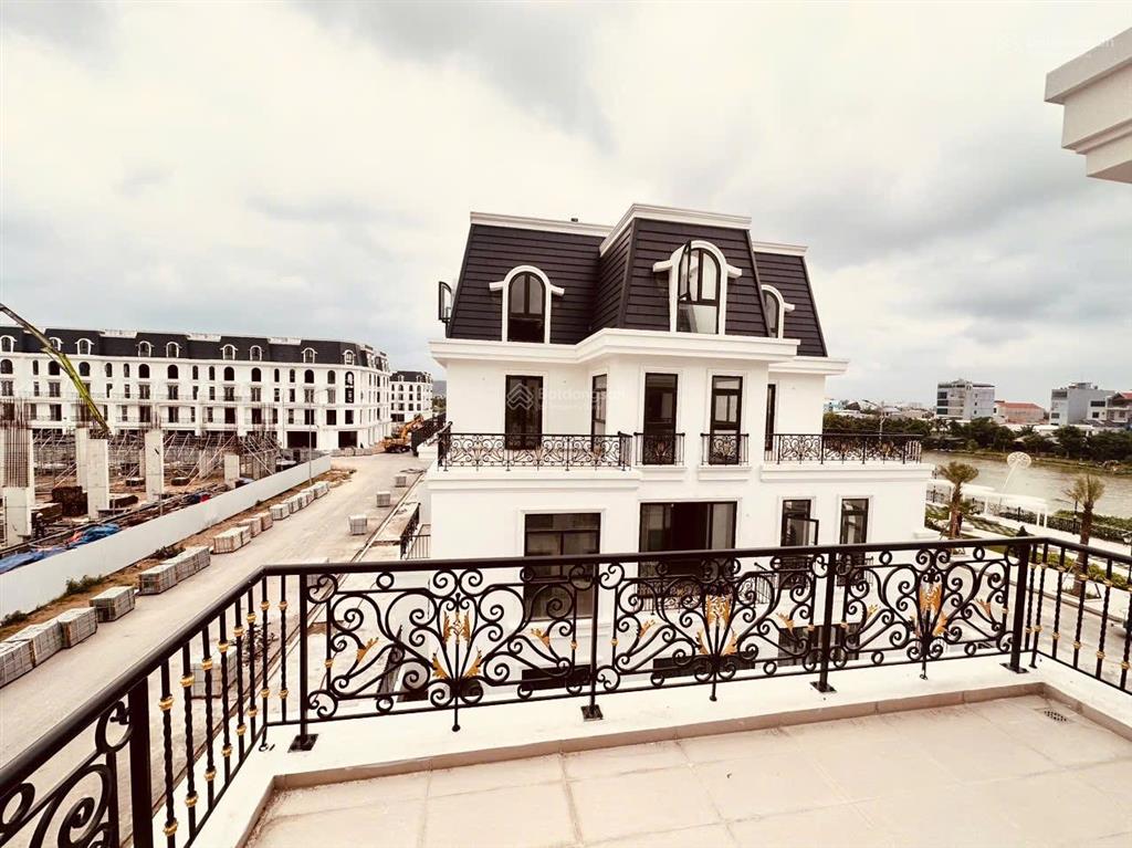 8 tỷ sở hữu ngay căn view công viên đẹp bậc nhất river park đối diện tiện ích trung tâm, cạnh