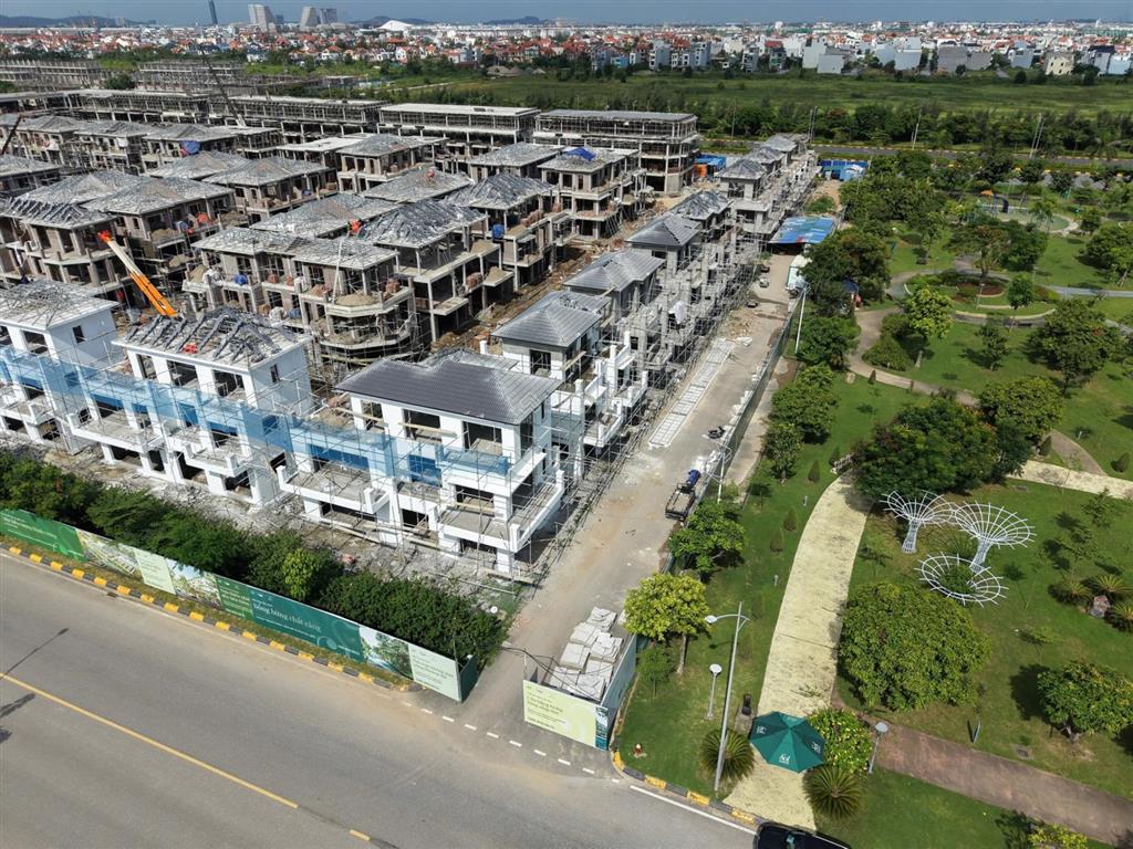 Giá này chắc chỉ có tại sol garden nam long! liền kề áp xẻ khe chỉ 5,9 tỷ diện tích 9