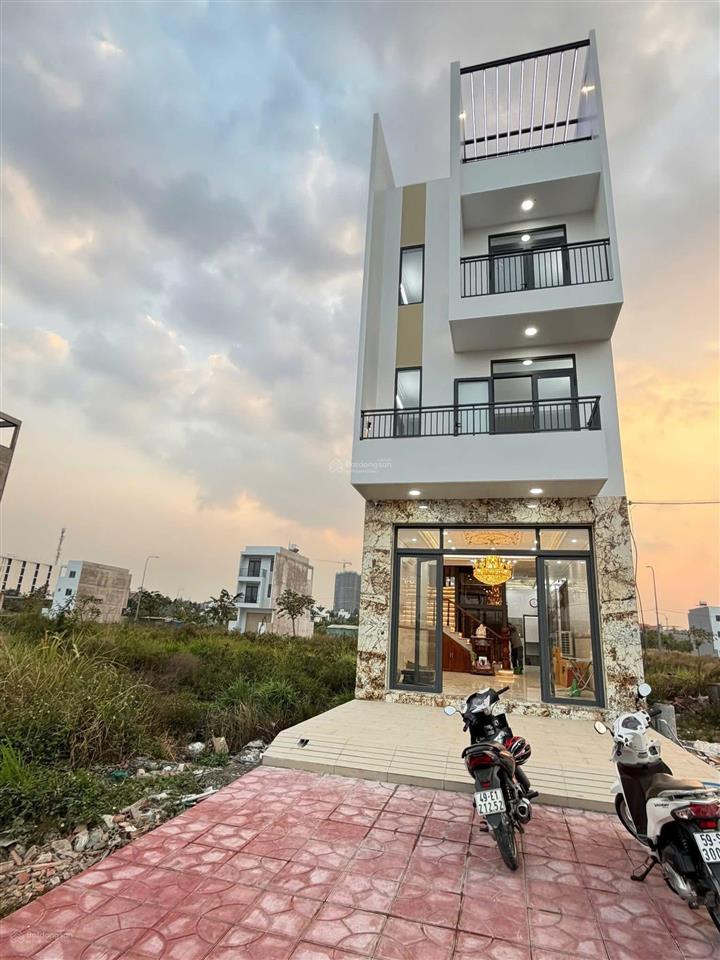 Chính chủ bán lô đất đối diện công viên 1,25 tỷ đông bình dương