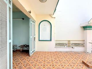 Nhà phú nhuận 130m2 sát q3 với 3 tầng 12 phòng hẻm xe hơi chỉ nhỉnh 14 tỷ,sổ hồng hoàn công đủ