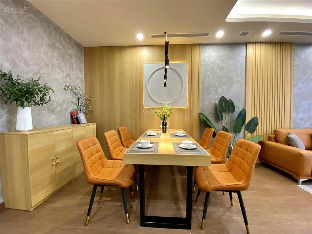 Chính chủ cần bán căn hộ 3pn 110m2 tại hn paragon, sẵn sổ hồng sang tên