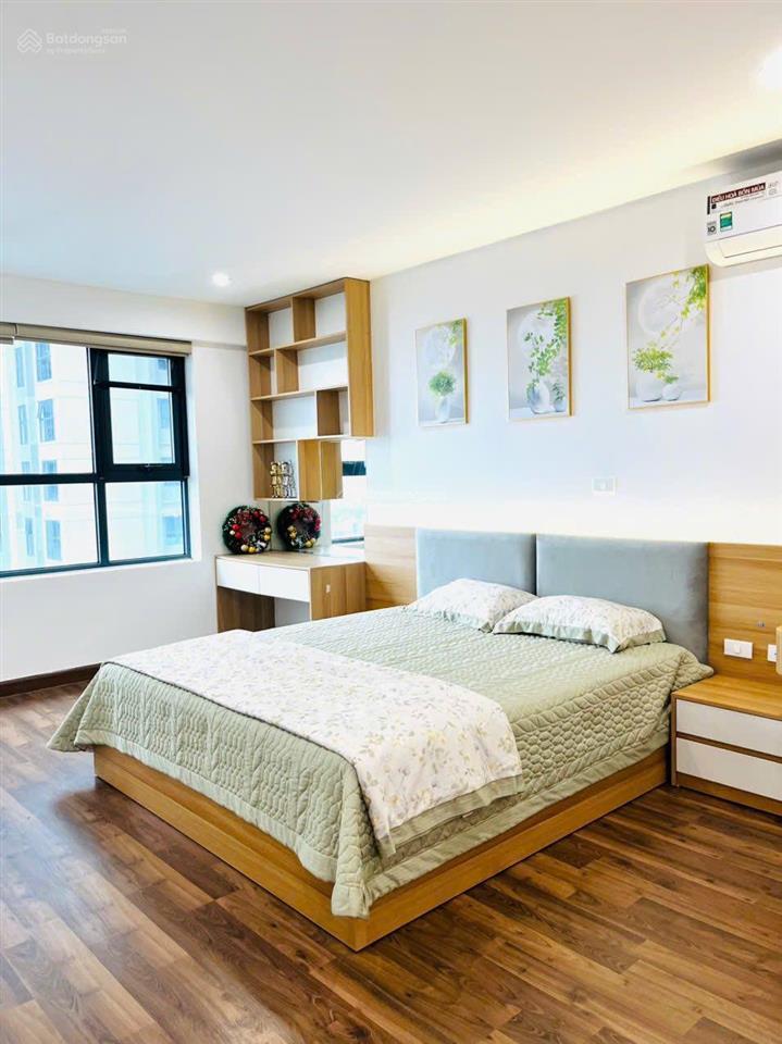 Chính chủ cần bán căn 2 ngủ diện tích 92m có thể sửa thành 3 ngủ