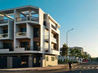 Chỉ với 1tỷ5 sở hữu nhà 1 trệt 3 lầu ngay tại trung tâm tp, cho thuê 15  20tr/tháng