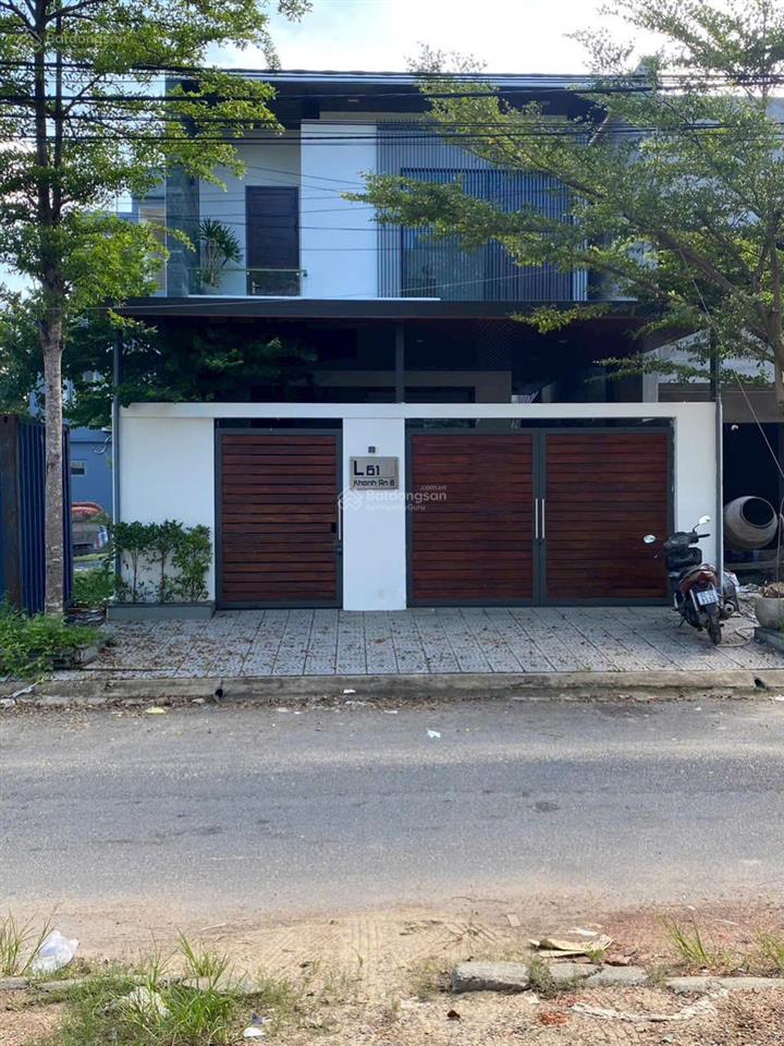 Biệt thự hồ cá koi 2 tầng phố núi ngay giữa lòng trung tâm đà nẵng