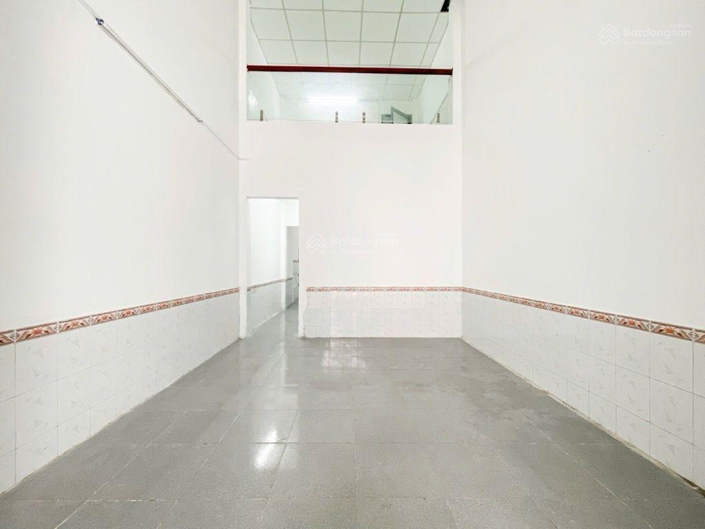 4,2tỷ  nguyễn quý yêm ,bình tân  hẻm oto đổ cửa  cách 20m ra mặt tiền  2 tầng  42m2