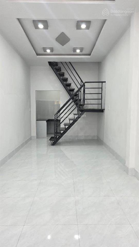 Giảm mạnh 150tr  4.45 tỷhxh 6m  vài bước ra mặt tiền  nhà mới 33m2kênh nước đen ,bhh