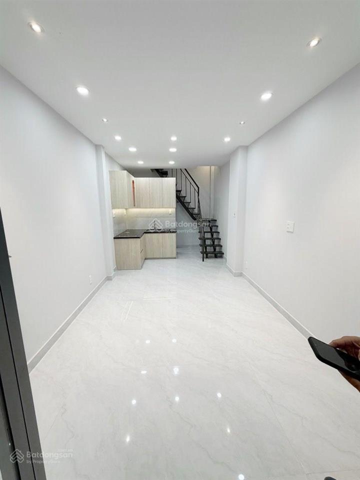 Giảm mạnh 250tr  giá mới 3tỷ150  22m2  2 tầng  chiến lược ,bình tân hẻm 4m