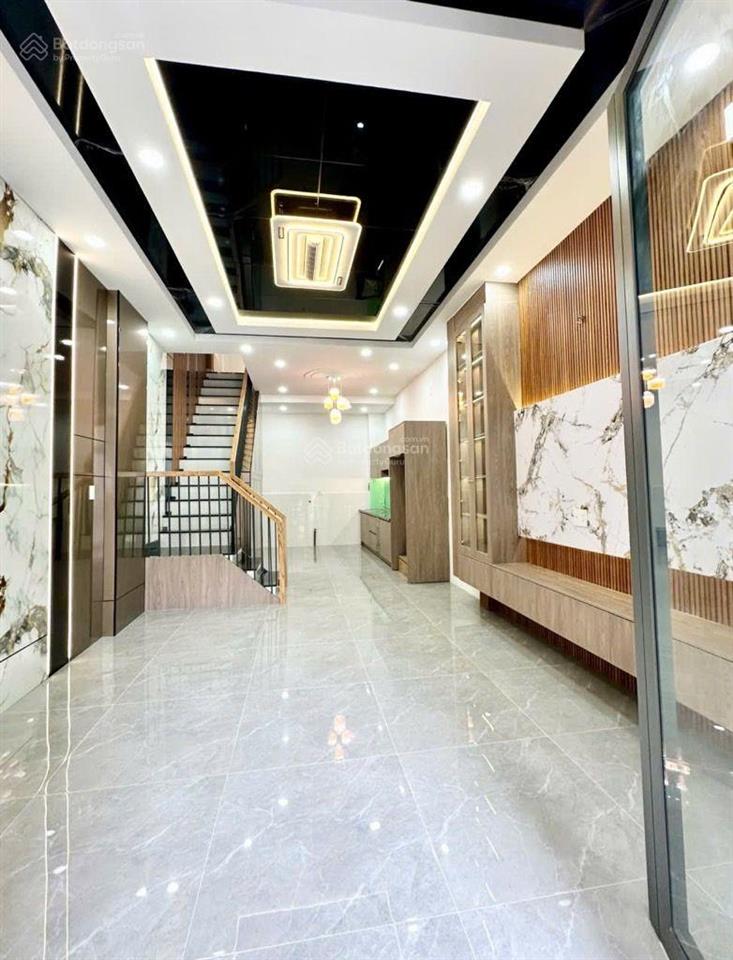 Giá mới 5.4 tỷ  nhà đẹp  bình tân  cách mặt tiền 10m view công viên 40m2  full nội thất