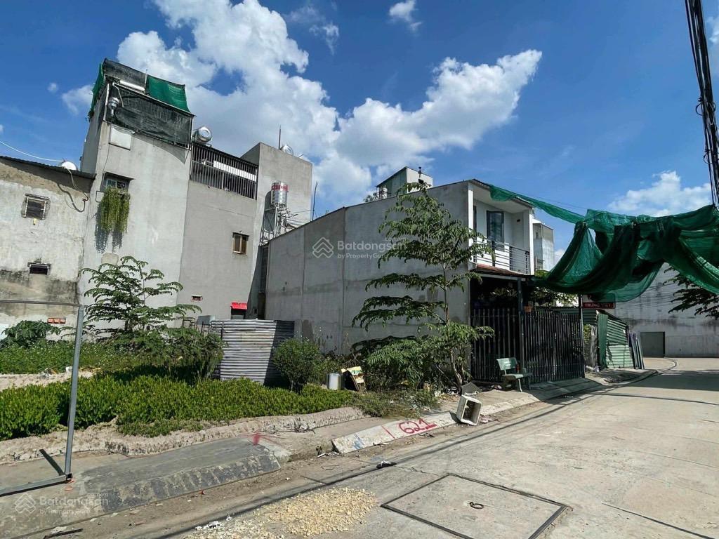 Đất đường số 9  sát kênh tham lương gần eaon mall tân phú 63m2  3,9 tỷ