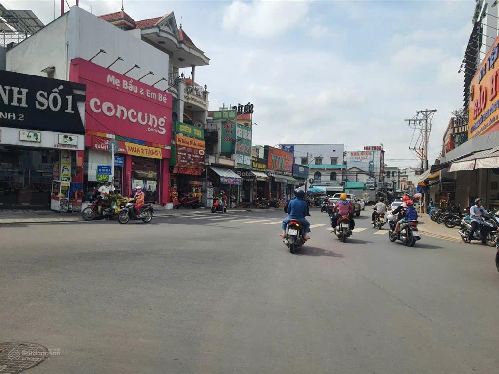 Bán gấp lô đất chính chủ cặp ql 13 bình dương, dt 100m2 full thổ cư, giá 1 tỷ 020, bao phí