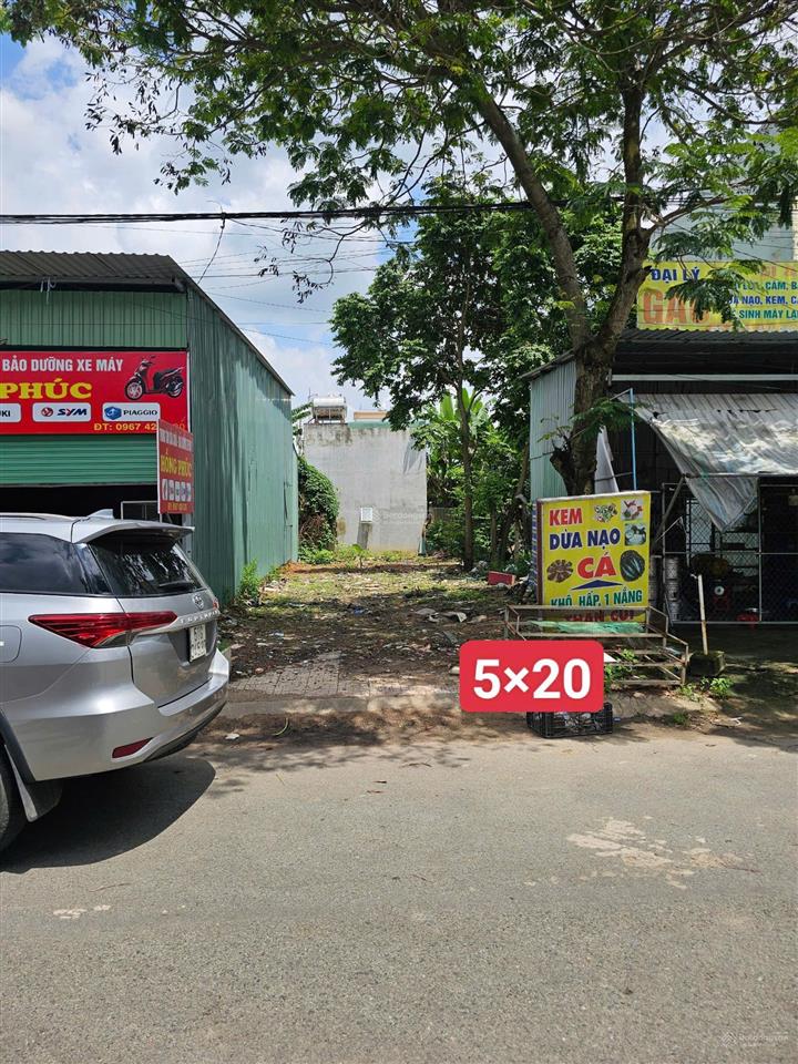 Bán gấp lô đất chính chủ cặp ql 13 bình dương, dt 100m2 full thổ cư, giá 1 tỷ 020, bao phí