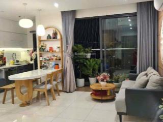 Bán căn hộ ori 3pn+ 92m2 full nội thất tầng trung view thoáng hướng tb, sổ sẵn cc ngay. giá 4tỷ950