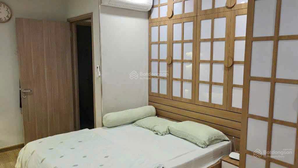 Bán căn hộ ori 3pn+ 92m2 full nội thất tầng trung view thoáng hướng tb, sổ sẵn cc ngay. giá 4tỷ950