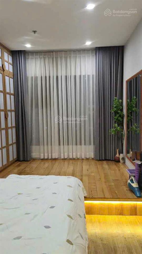 Bán căn hộ ori 3pn+ 92m2 full nội thất tầng trung view thoáng hướng tb, sổ sẵn cc ngay. giá 4tỷ950