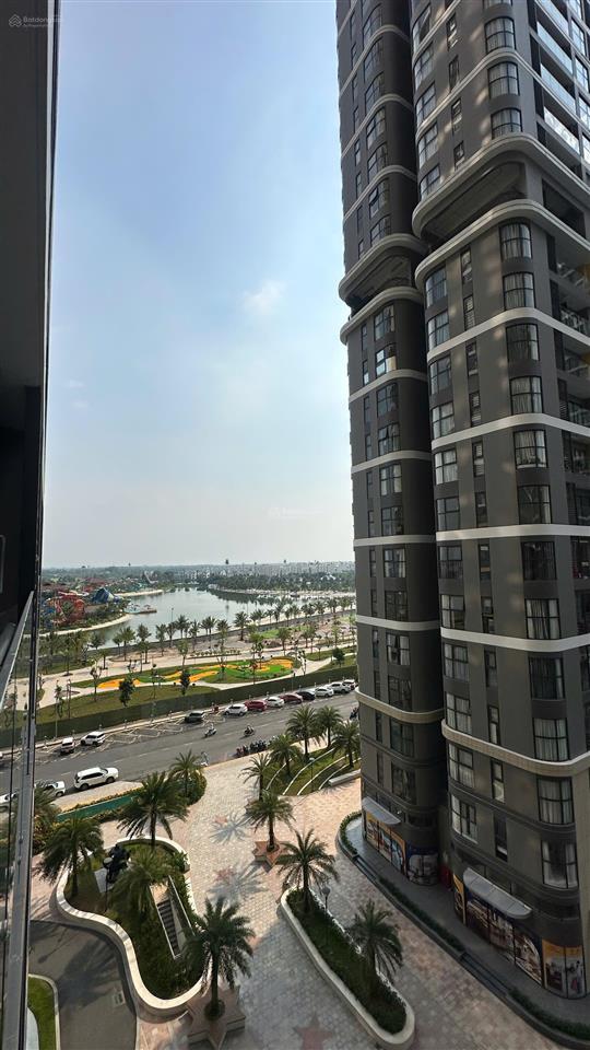 Bán căn hộ 2pn 78m2 cao cấp, đầy đủ nội thất. tầng thấp view hồ bơi nội khu. giá 5ty420 btp