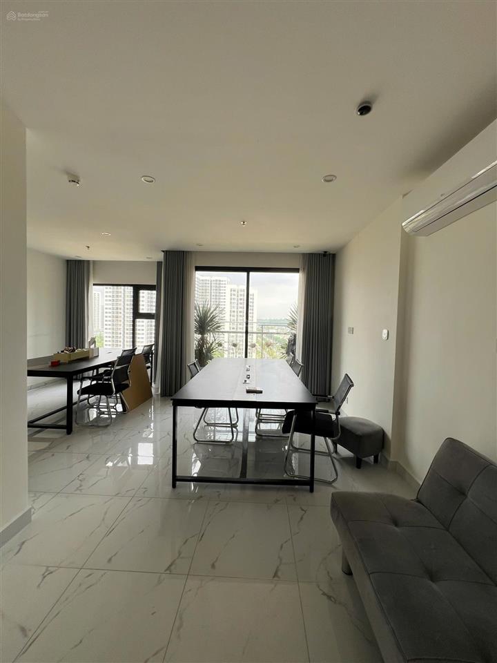 Bán căn góc 2pn+ 69m2 beverly solari| giá chỉ 3ty850 btp| tầng trung view hồ bơi| full nội thất