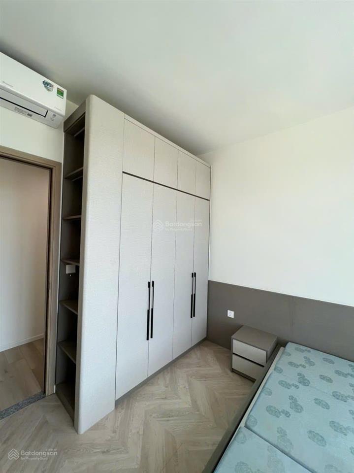 Cắt lỗ 800tr + tặng hết nội thất căn 2pn 72m2 lumiere boulevard. tầng thấp hướng đb. giá 4tỷ4 btp