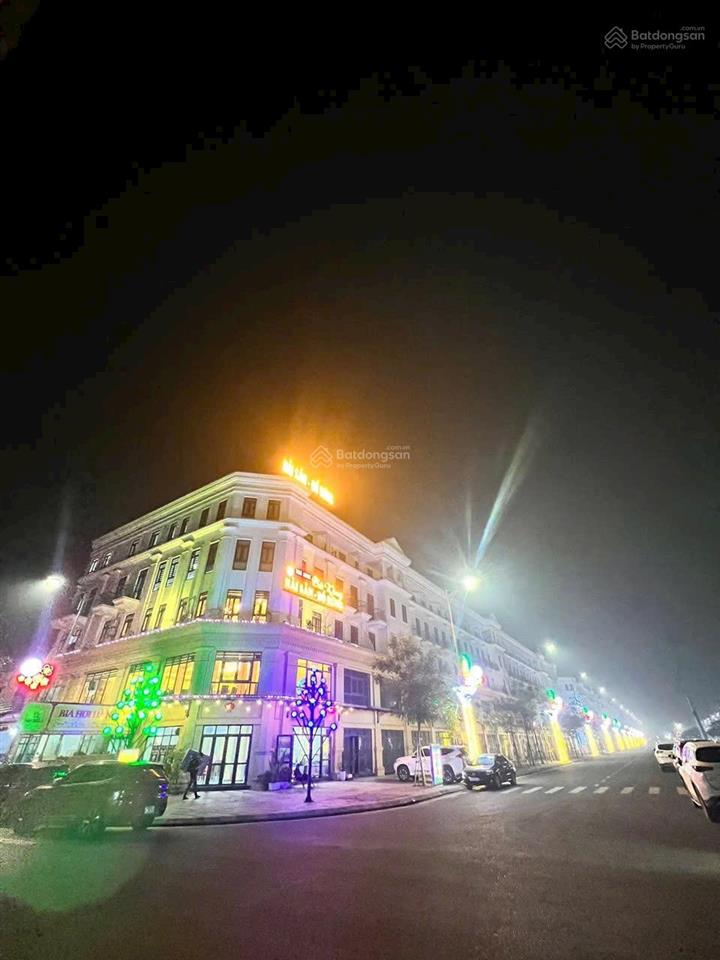 Làn 2 sau shophouse tấn đức jsc phường vạn xuân. trung tâm khu công nghiệp