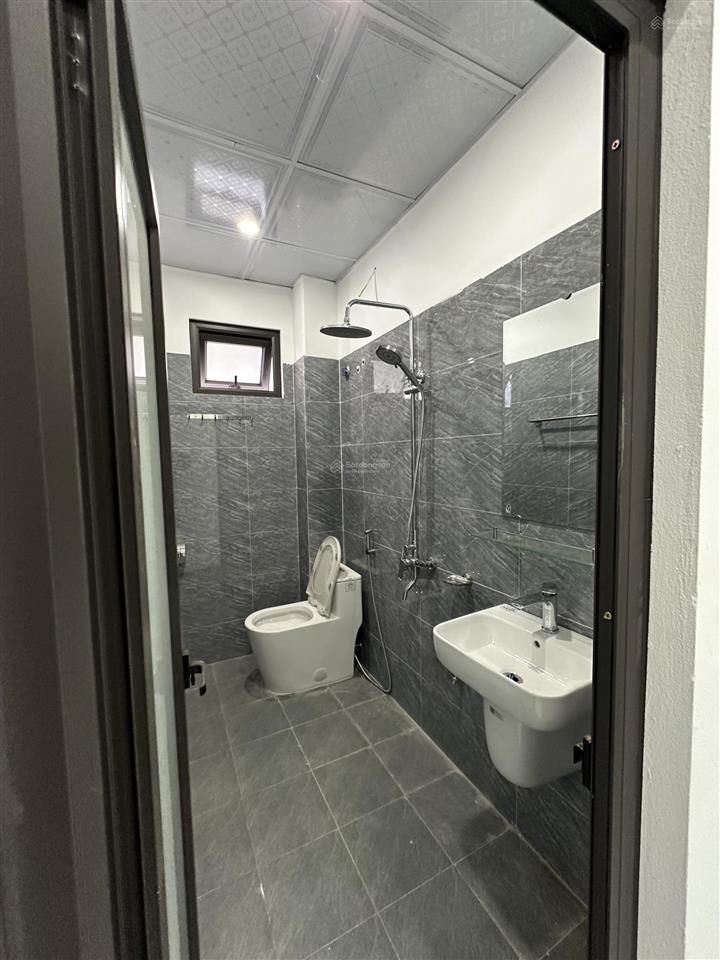 Bán nhà căn góc diện tích 30m2.  0969 341 ***