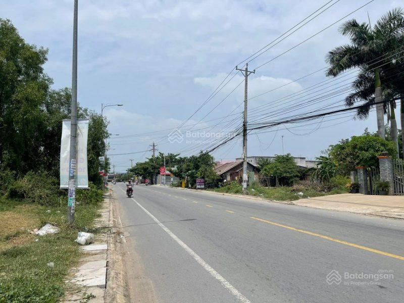Cho thuê kho, nhà xưởng 1000m2, 200 triệu tại tỉnh lộ 825, đức hoà hạ, long an hot!