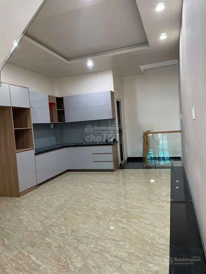 Cho thuê nhà riêng 6pn, 5wc, 280m2 giá cực chất tại số 5, linh xuân, thủ đức