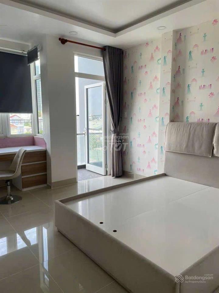 Cho thuê nhà riêng 6pn, 5wc, 280m2 giá cực chất tại số 5, linh xuân, thủ đức