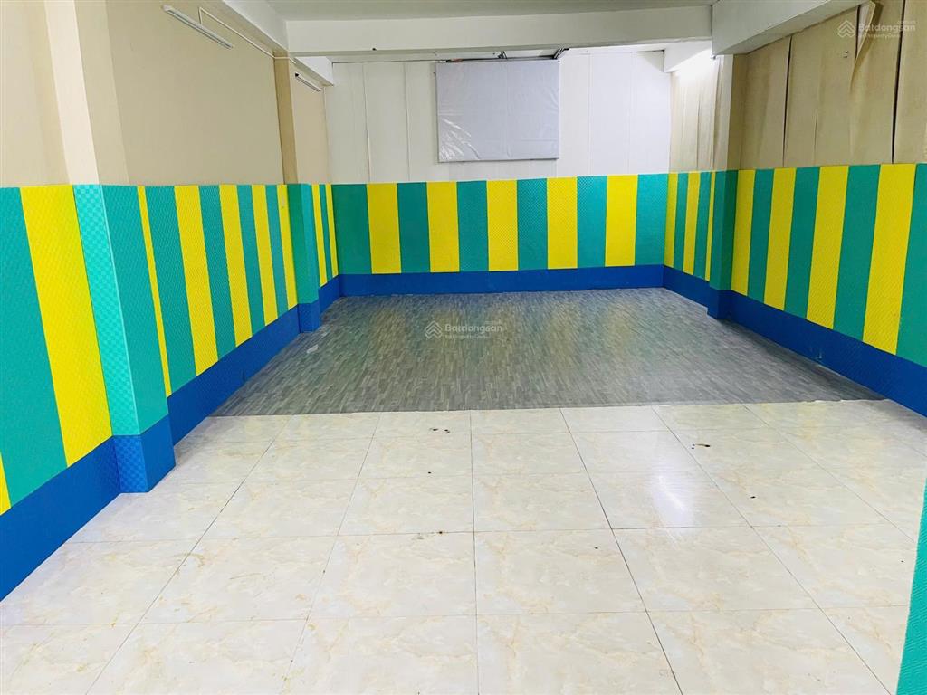Cho thuê gấp nhà trọ 30m2 tại 560 lê trọng tấn, 4,2 triệu vnd
