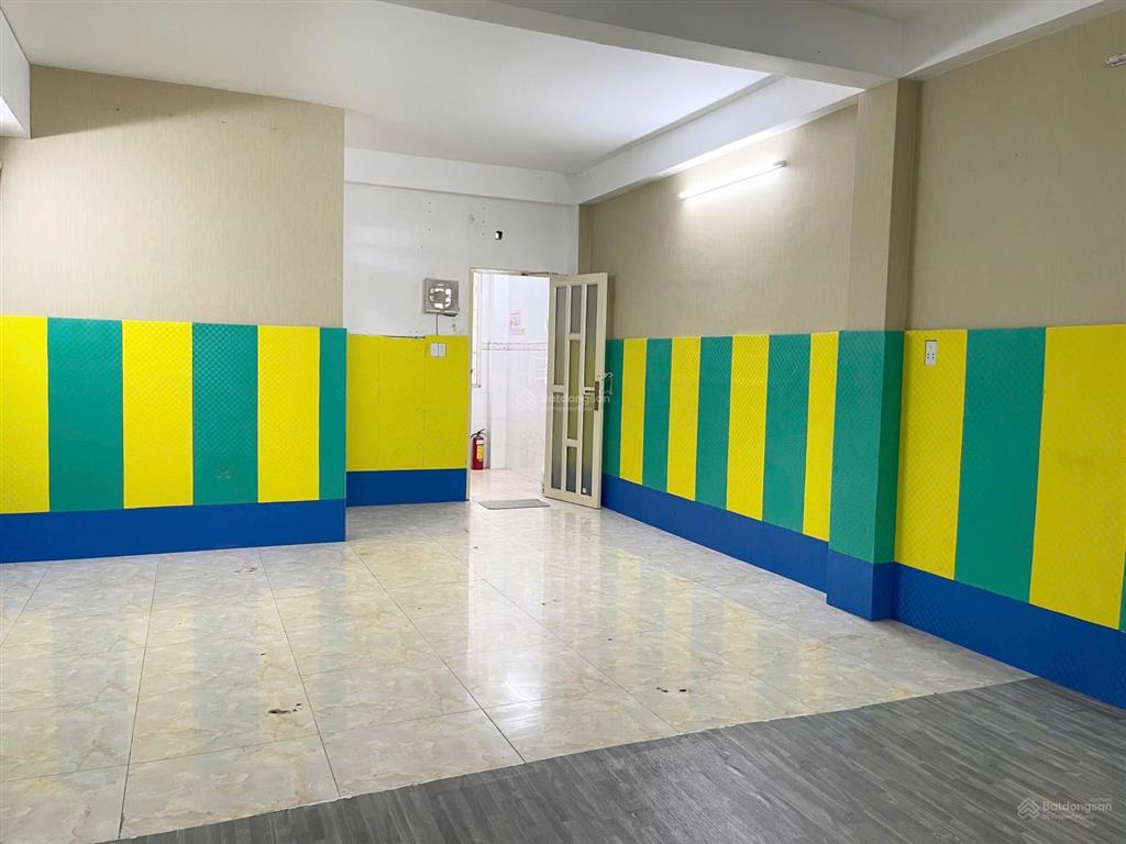 Cho thuê gấp nhà trọ 30m2 tại 560 lê trọng tấn, 4,2 triệu vnd