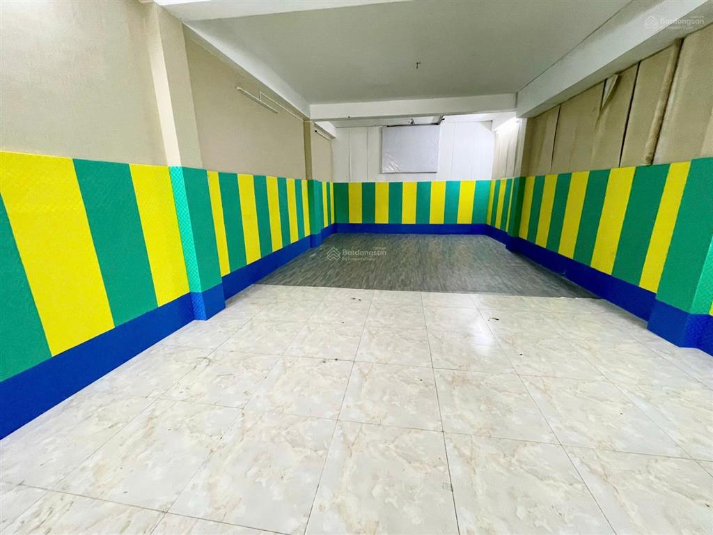 Cho thuê gấp nhà trọ 30m2 tại 560 lê trọng tấn, 4,2 triệu vnd