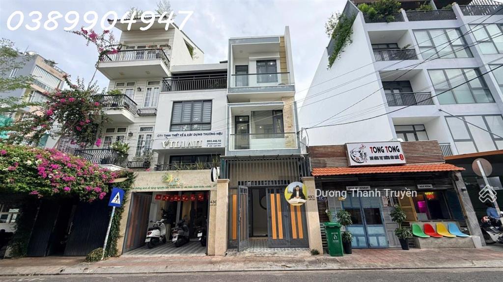 Bán nhà 3 tầng mặt tiền Lam Sơn trung tâm Bàn Cờ, cách biển 5 phút, dòng tiền 20tr/tháng,