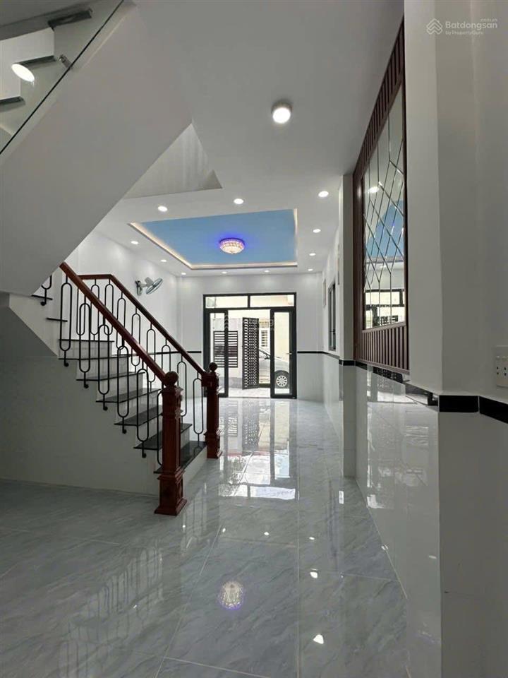Nhà shr xây mới 100% hóc môn ô tô tận nhà chỉ 3,27 tỷ