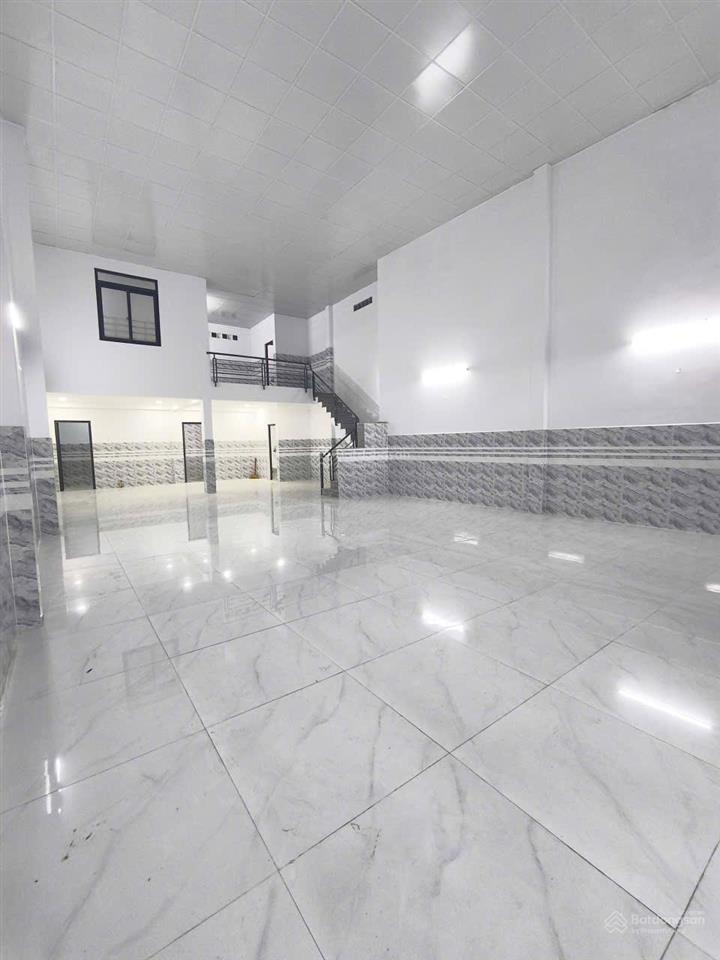 Nhà shr diện tích khủng thới tam thôn