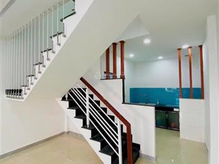 Nhà đẹp shr bà điểm ngay bến xe an sương